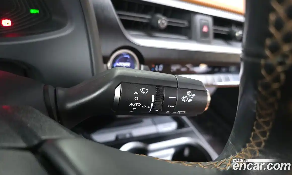 Lexus UX 2019 2.0 гидро, фото 29