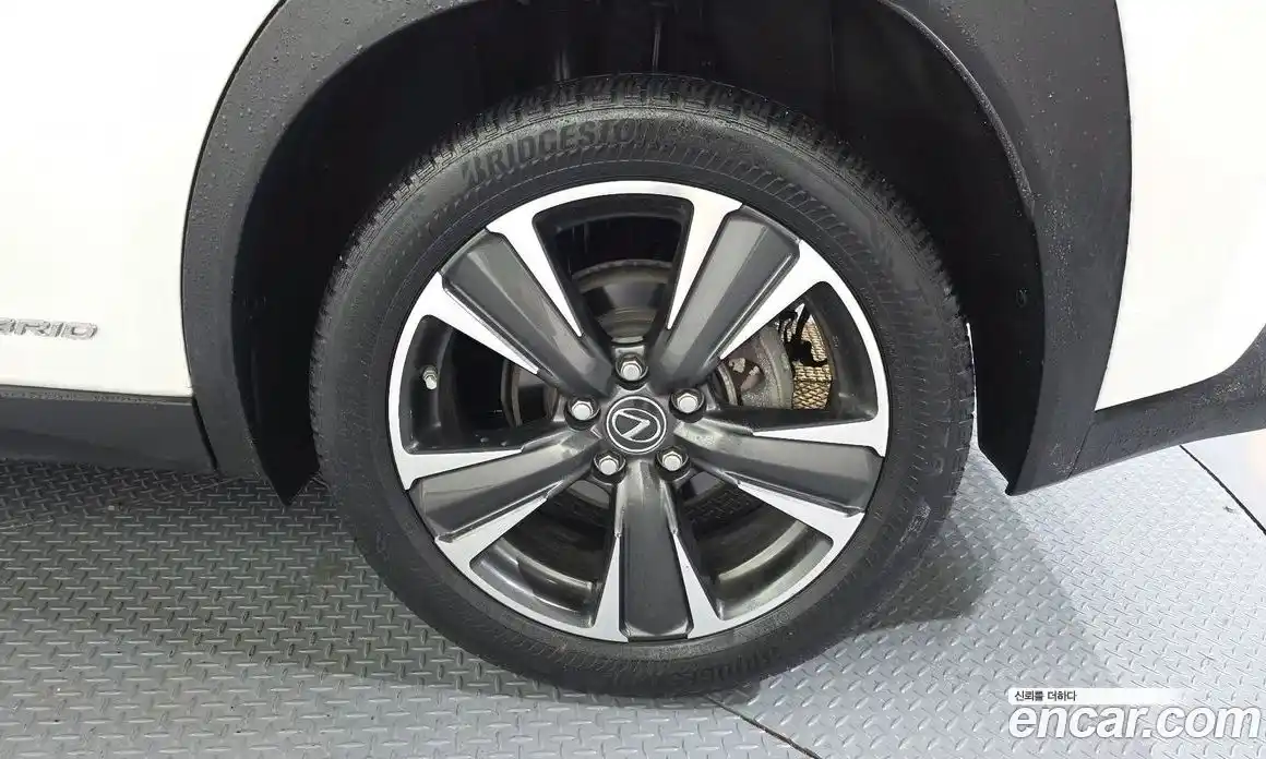 Lexus UX 2019 2.0 гидро, фото 6