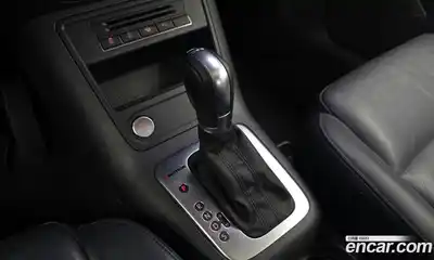 Volkswagen Tiguan 2015 2.0 автомат (гидро), миниатюра 9