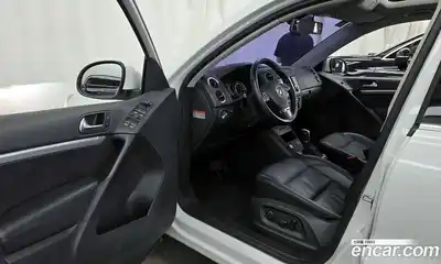 Volkswagen Tiguan 2015 2.0 автомат (гидро), миниатюра 10