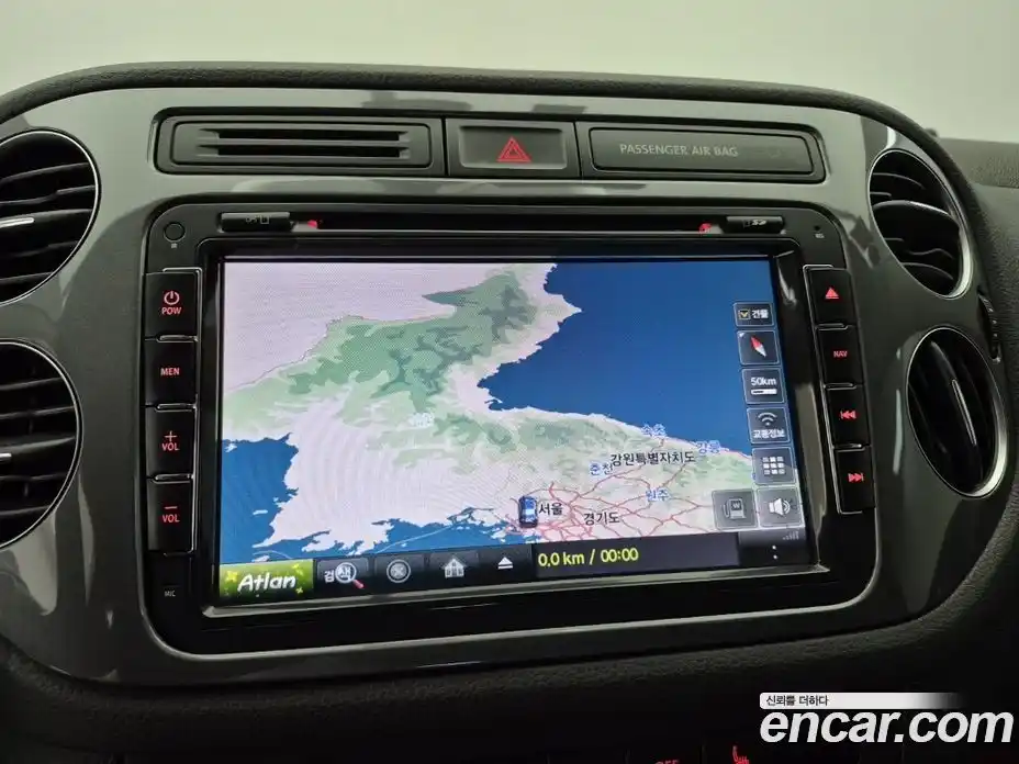 Volkswagen Tiguan 2015 2.0 автомат (гидро), фото 20