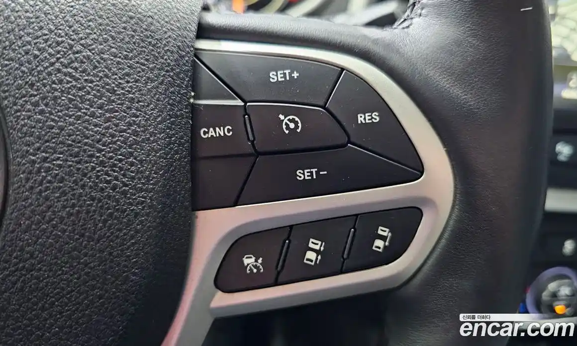 Jeep Cherokee 2018 2.4 автомат (гидро), фото 16