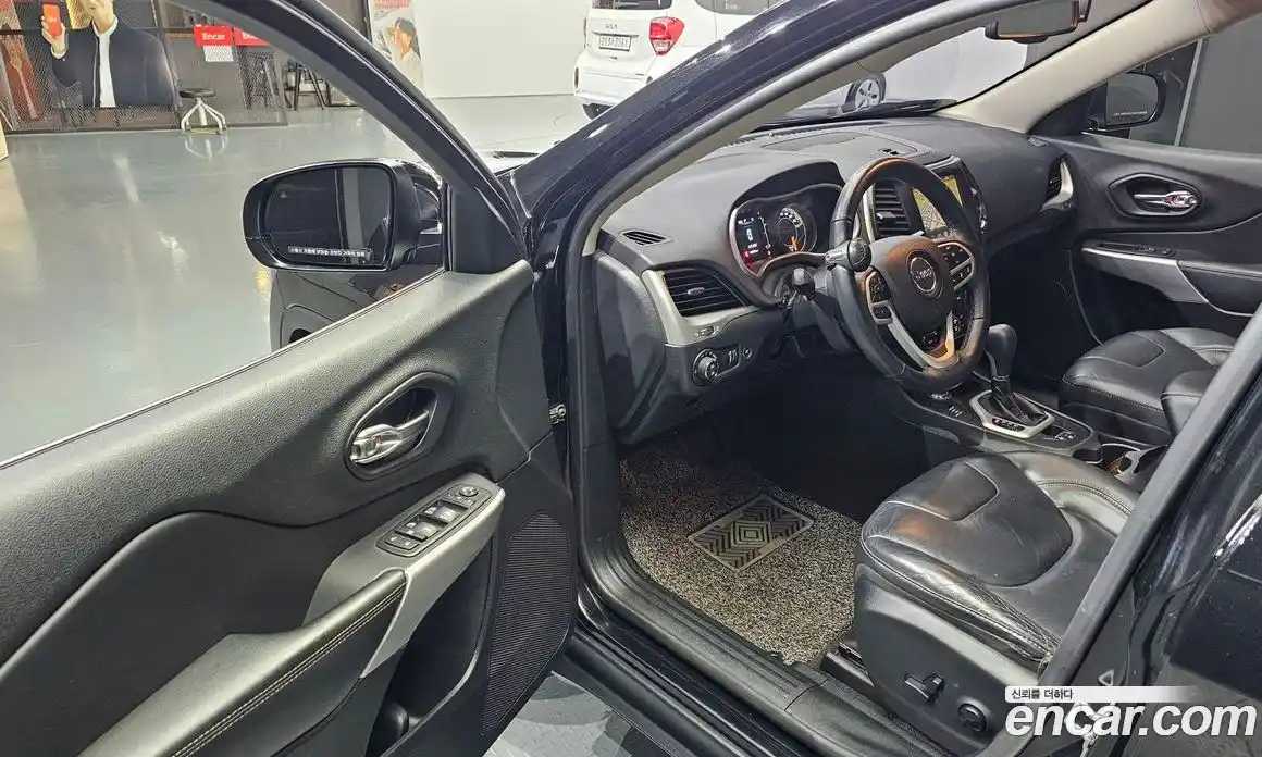 Jeep Cherokee 2018 2.4 автомат (гидро), фото 10