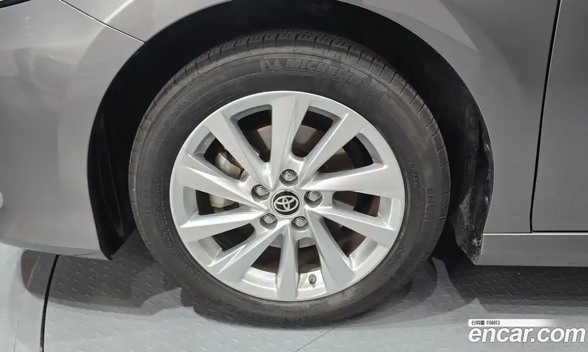 Toyota Camry 2024 2.5 гидро, фото 5