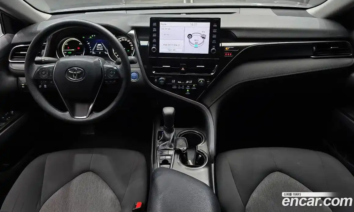 Toyota Camry 2024 2.5 гидро, фото 7