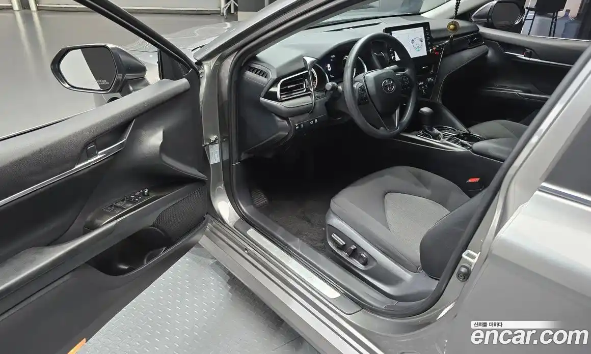 Toyota Camry 2024 2.5 гидро, фото 10