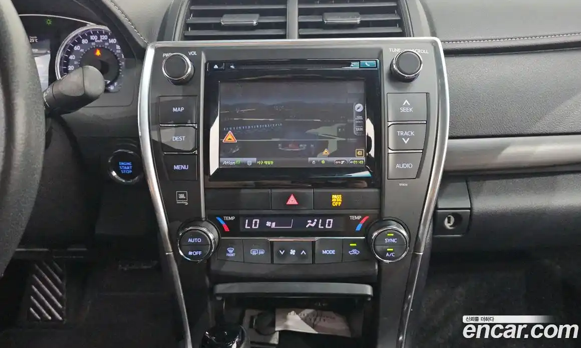 Toyota Camry 2017 2.5 гидро, фото 12