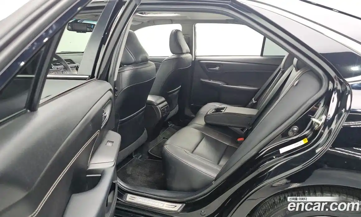 Toyota Camry 2017 2.5 гидро, фото 18