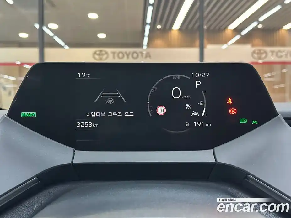 Toyota Prius 2025 2.0 вариатор, фото 8