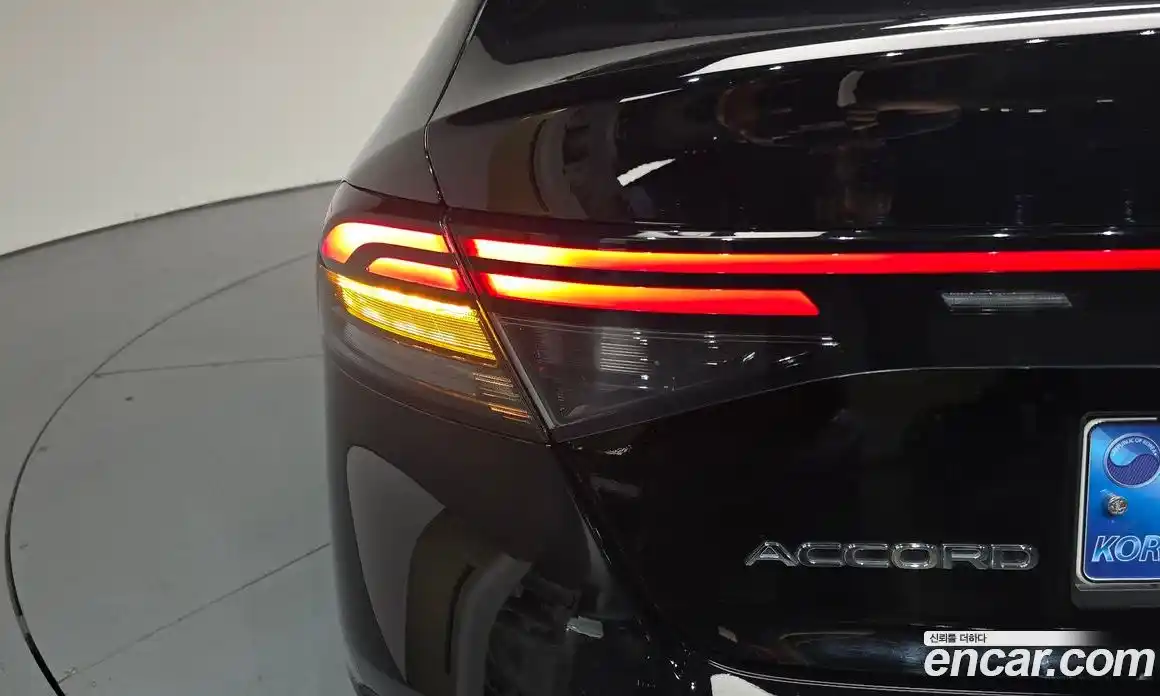 Honda Accord 2024 1.5 автомат (гидро), фото 9