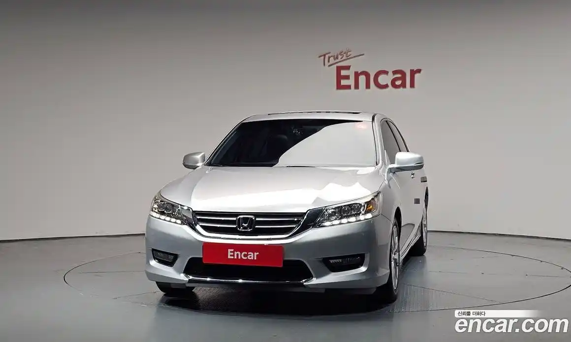 Honda Accord 2015 2.4 автомат (гидро), фото 3