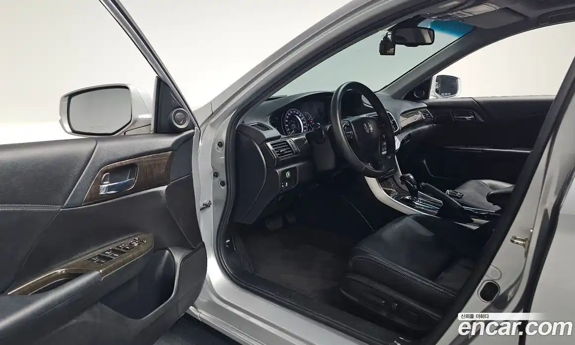 Honda Accord 2015 2.4 автомат (гидро), фото 10