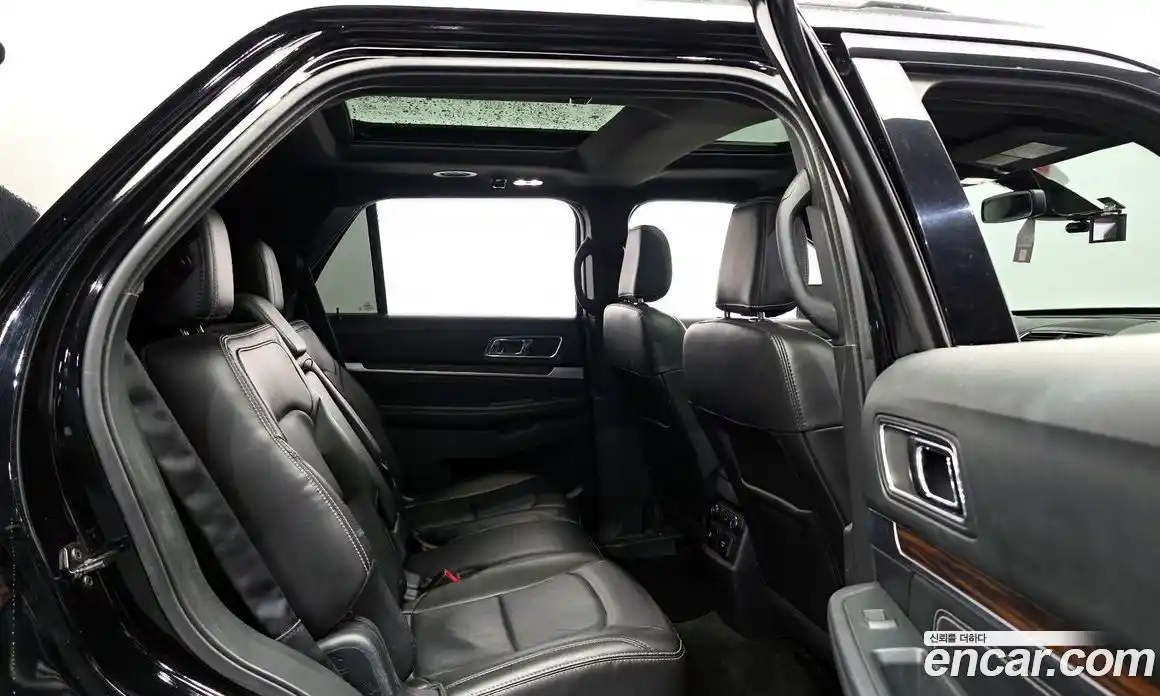 Ford Explorer 2018 2.3 автомат (гидро), фото 12