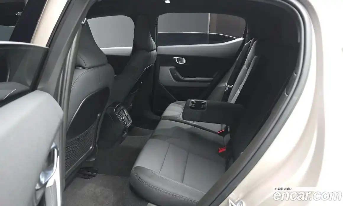 Polestar Polestar 2 2023 0.2 гидро, фото 12