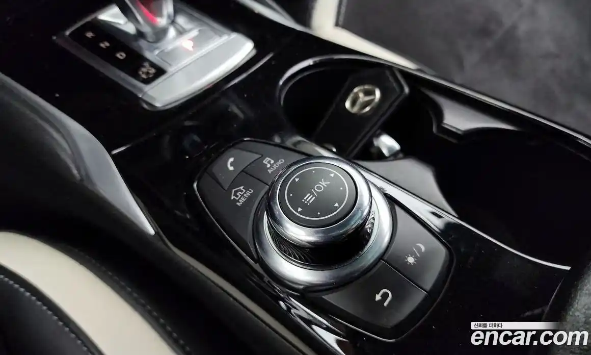 Infiniti Q30 2018 2.0 гидро, фото 15