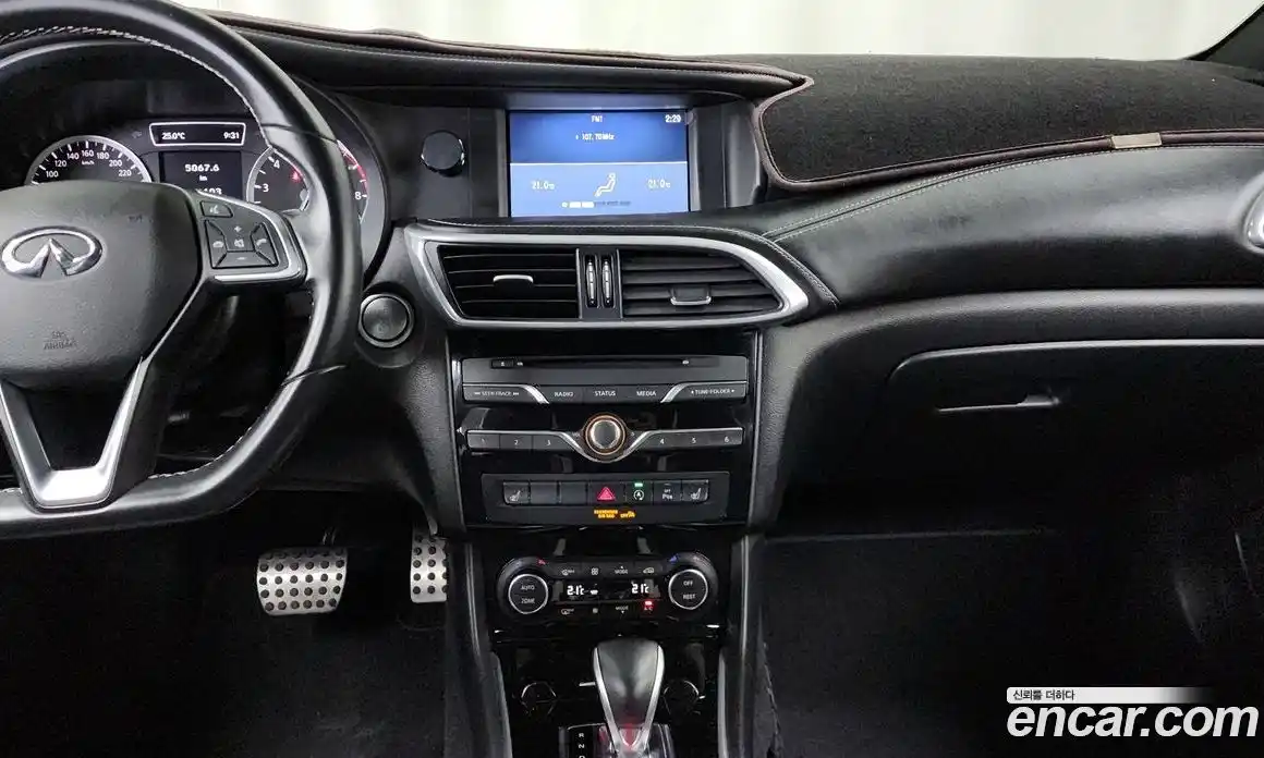 Infiniti Q30 2018 2.0 гидро, фото 19