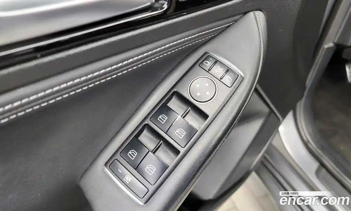 Infiniti Q30 2018 2.0 гидро, фото 26