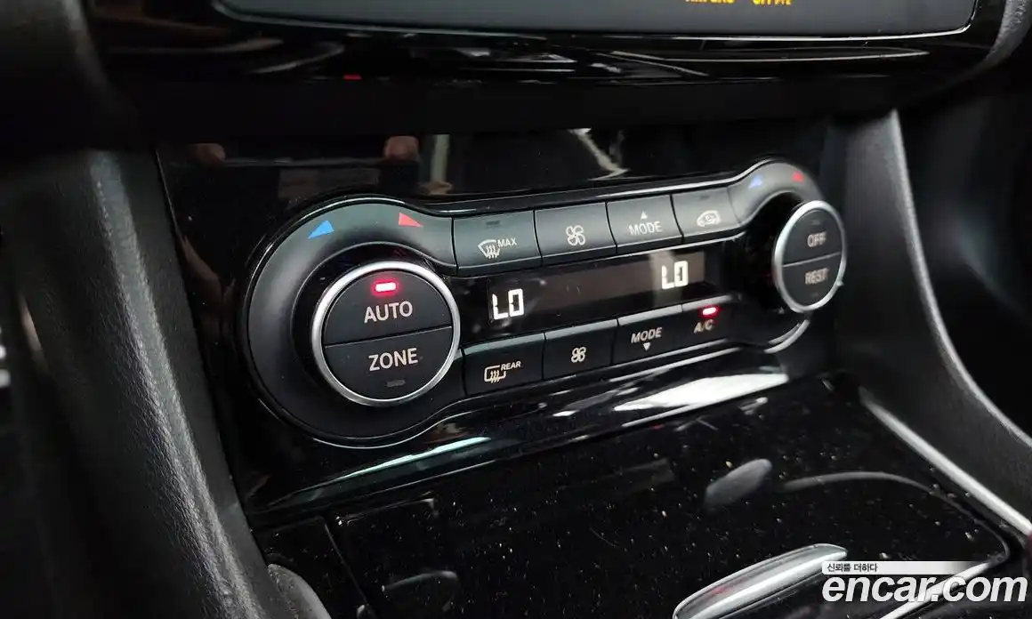 Infiniti Q30 2018 2.0 гидро, фото 29
