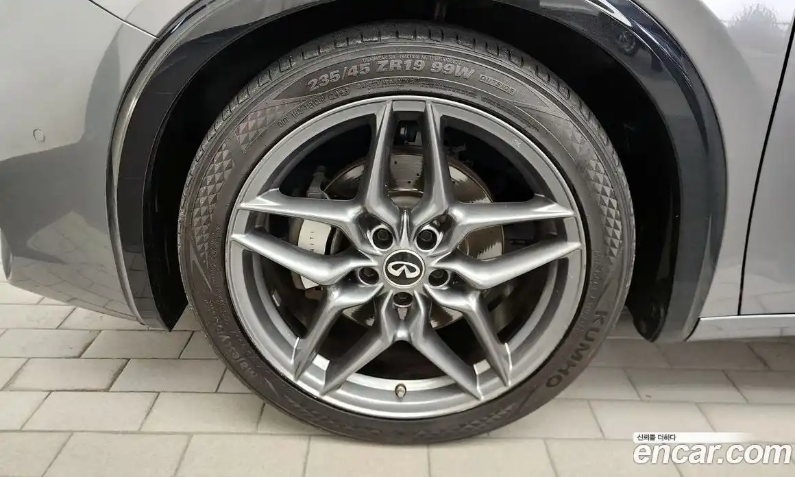 Infiniti Q30 2018 2.0 гидро, фото 4