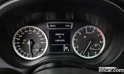 Infiniti Q30 2018 2.0 гидро, миниатюра 10