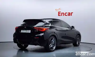 Infiniti Q30 2017 2.0 гидро, миниатюра 2