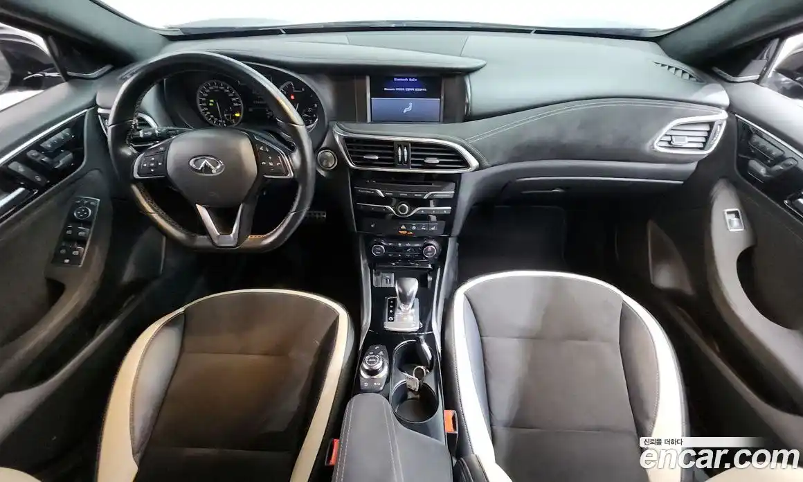 Infiniti Q30 2017 2.0 гидро, фото 7