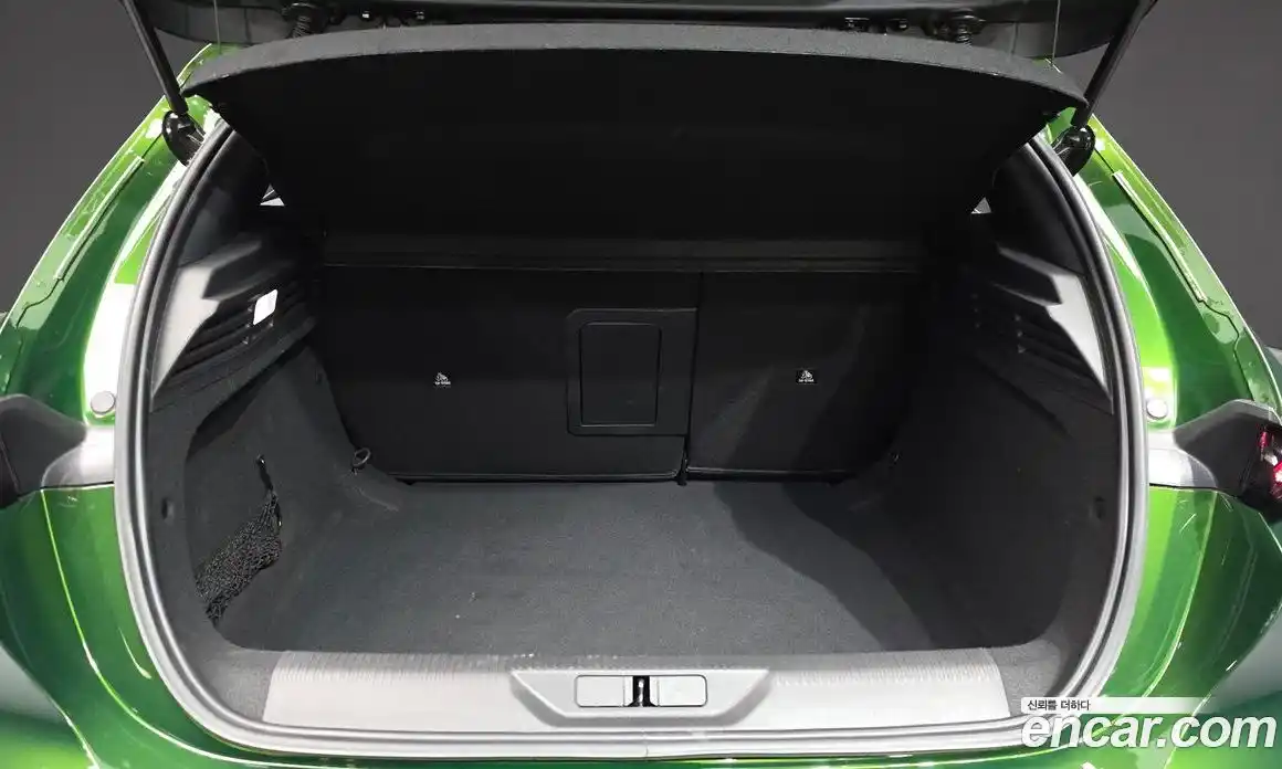 Peugeot 308 2022 1.5 автомат (гидро), фото 26