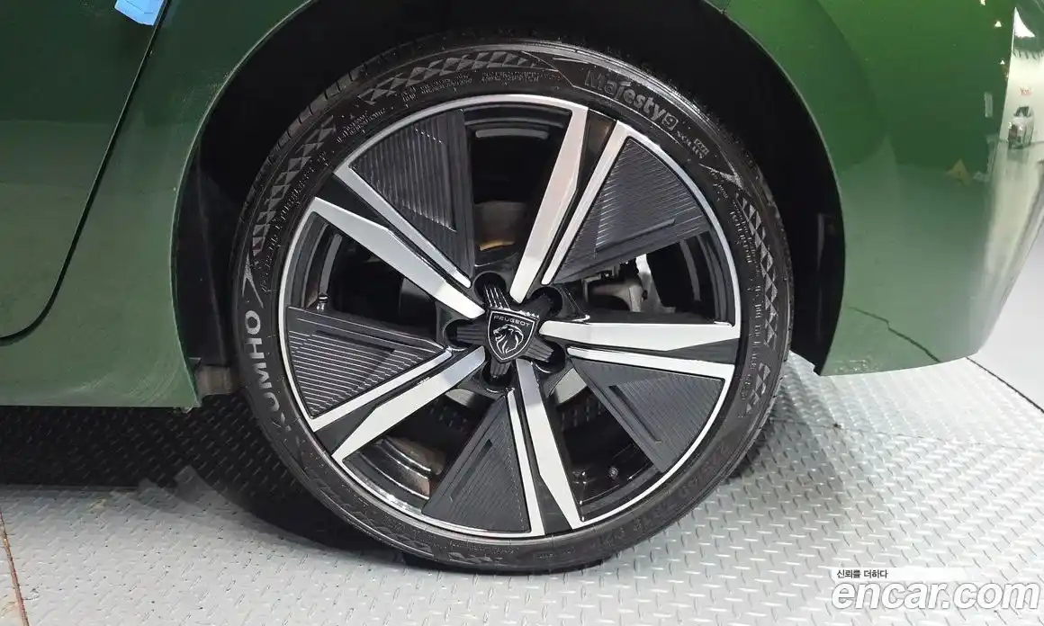 Peugeot 308 2022 1.5 автомат (гидро), фото 7