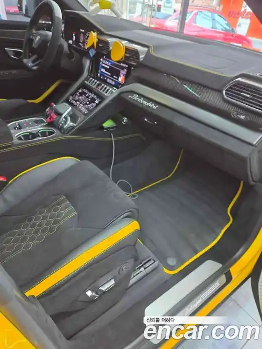 Lamborghini Urus 2024 4.0 гидро, фото 15