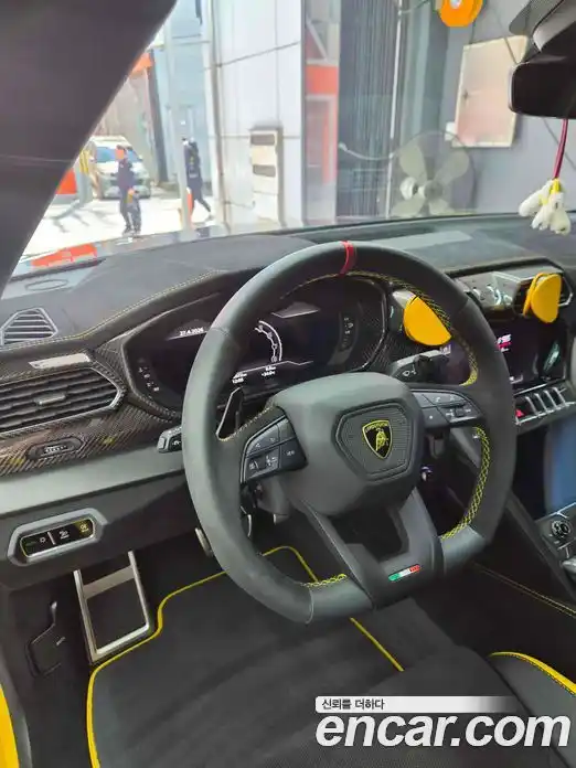Lamborghini Urus 2024 4.0 гидро, фото 7