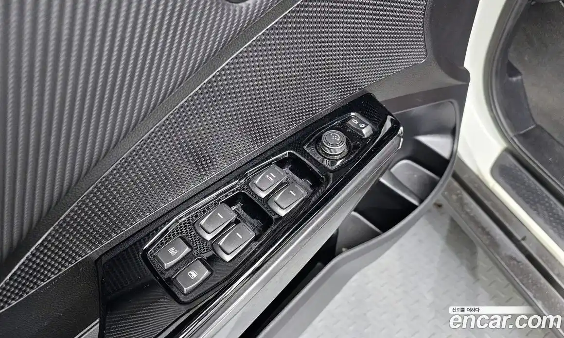 SsangYong TIBOLI 2019 1.5 автомат (гидро), фото 14