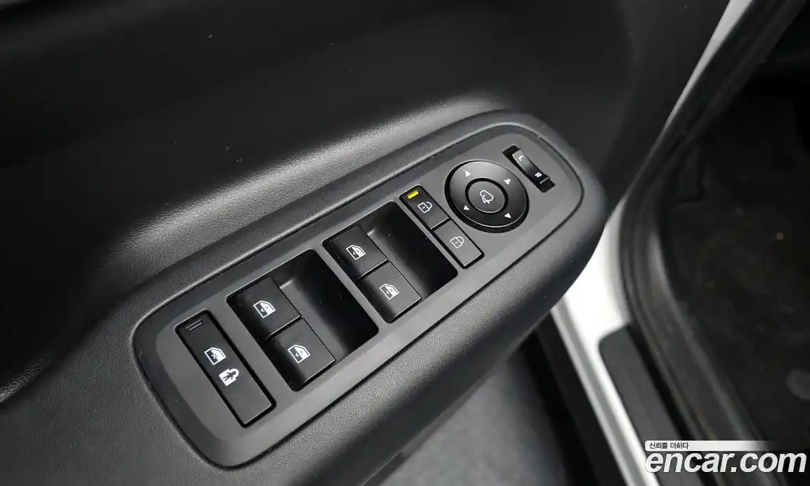 Hyundai Santa Fe 2023 2.5 автомат (гидро), фото 14