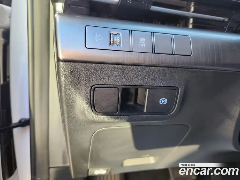 Hyundai Kona 2024 1.6 автомат (гидро), фото 6