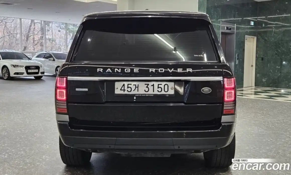 Land Rover Range Rover 2015 4.4 автомат (гидро), фото 4