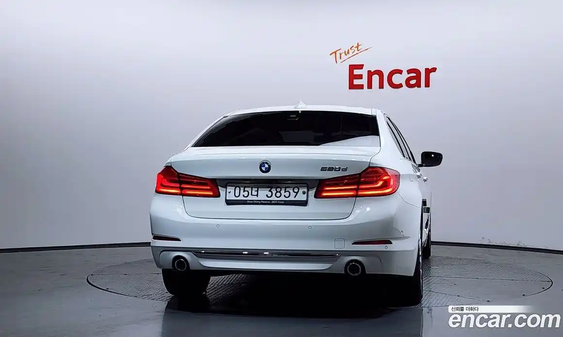 BMW 5 серия 2018 2.0 автомат (гидро), фото 4