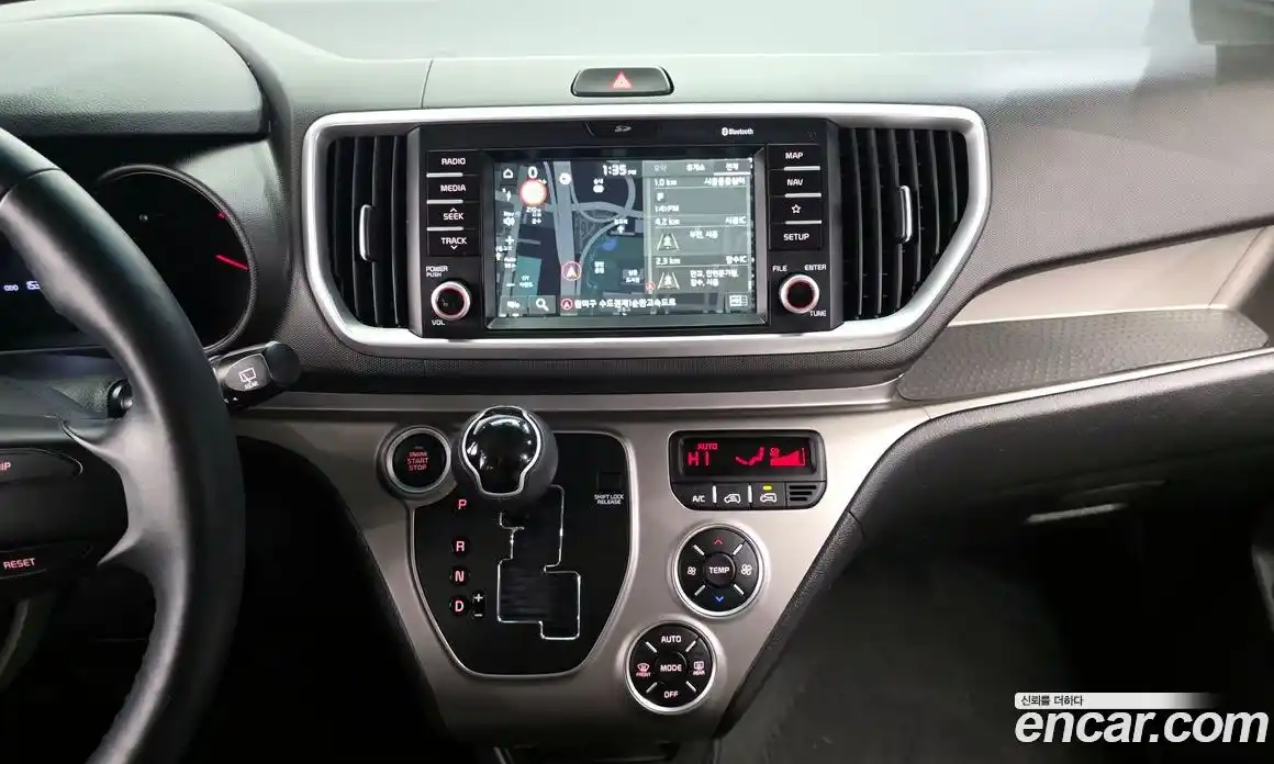 Kia Ray 2019 1.0 автомат (гидро), фото 14