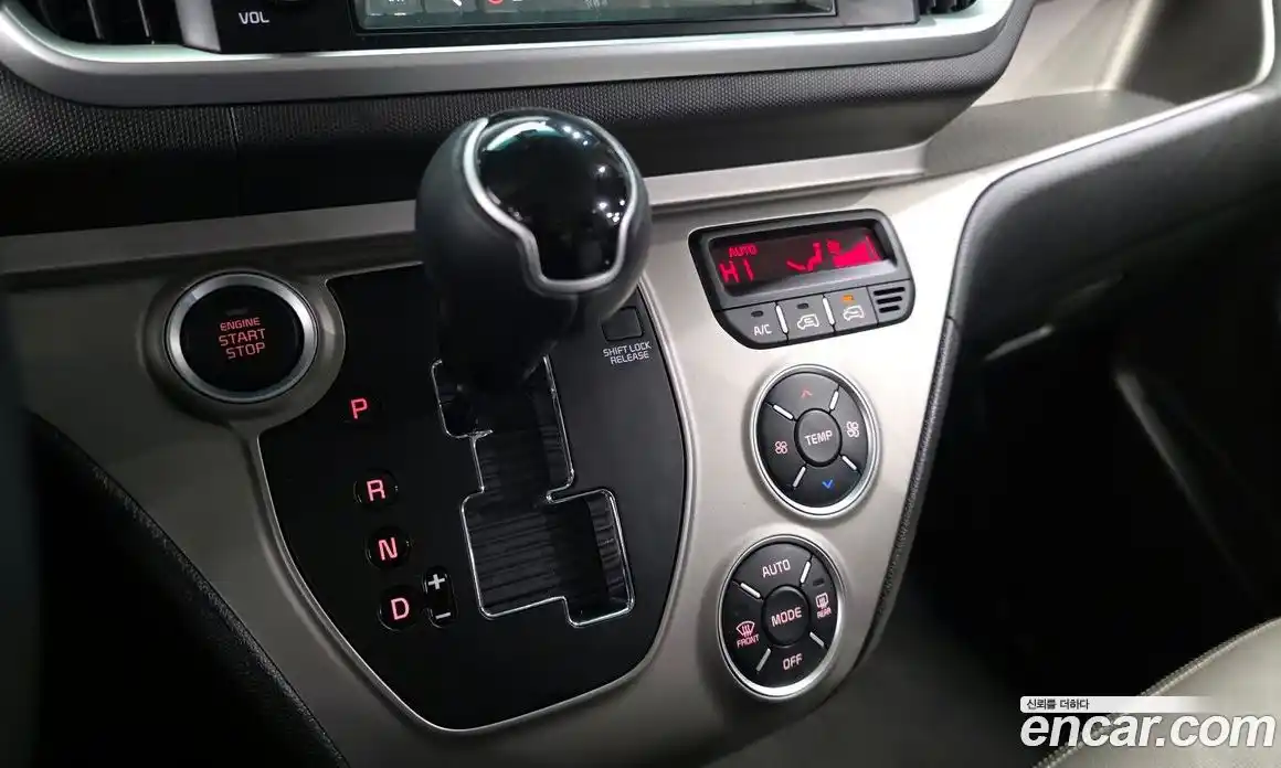 Kia Ray 2019 1.0 автомат (гидро), фото 9