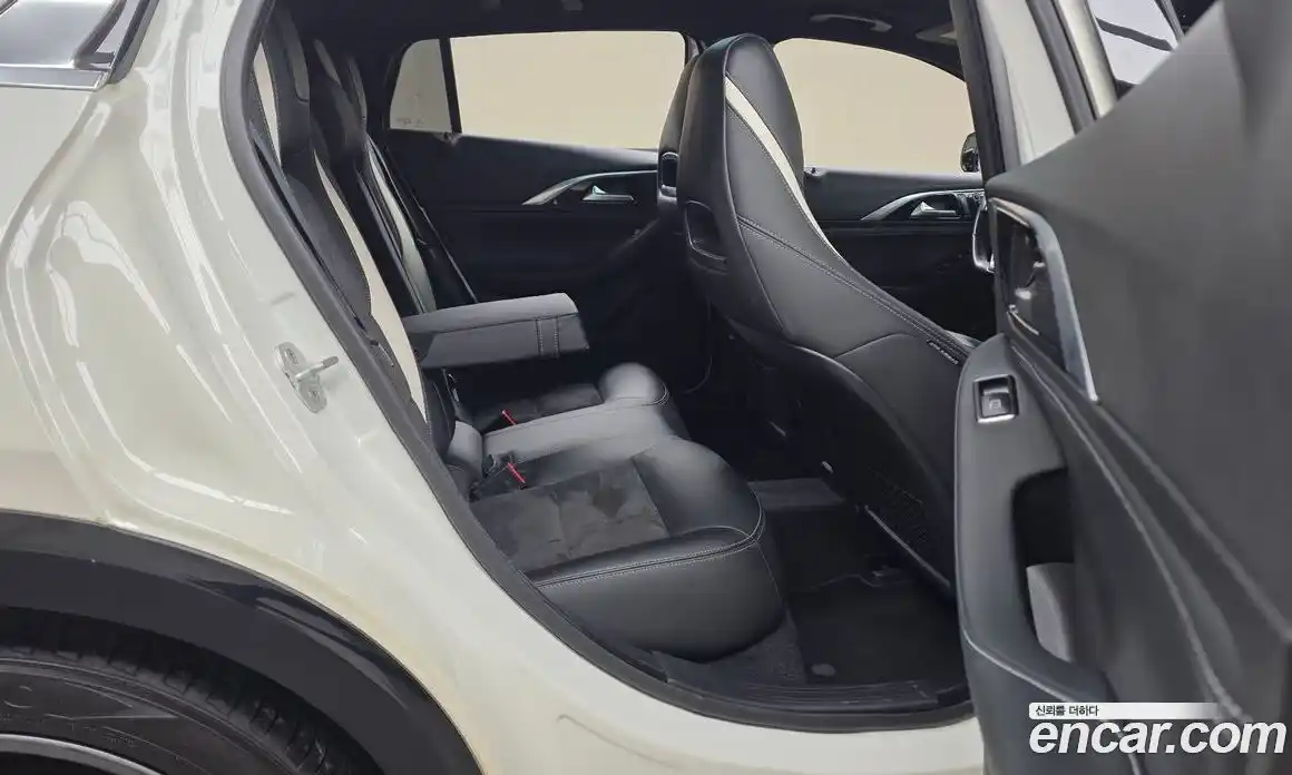 Infiniti Q30 2017 2.0 гидро, фото 12