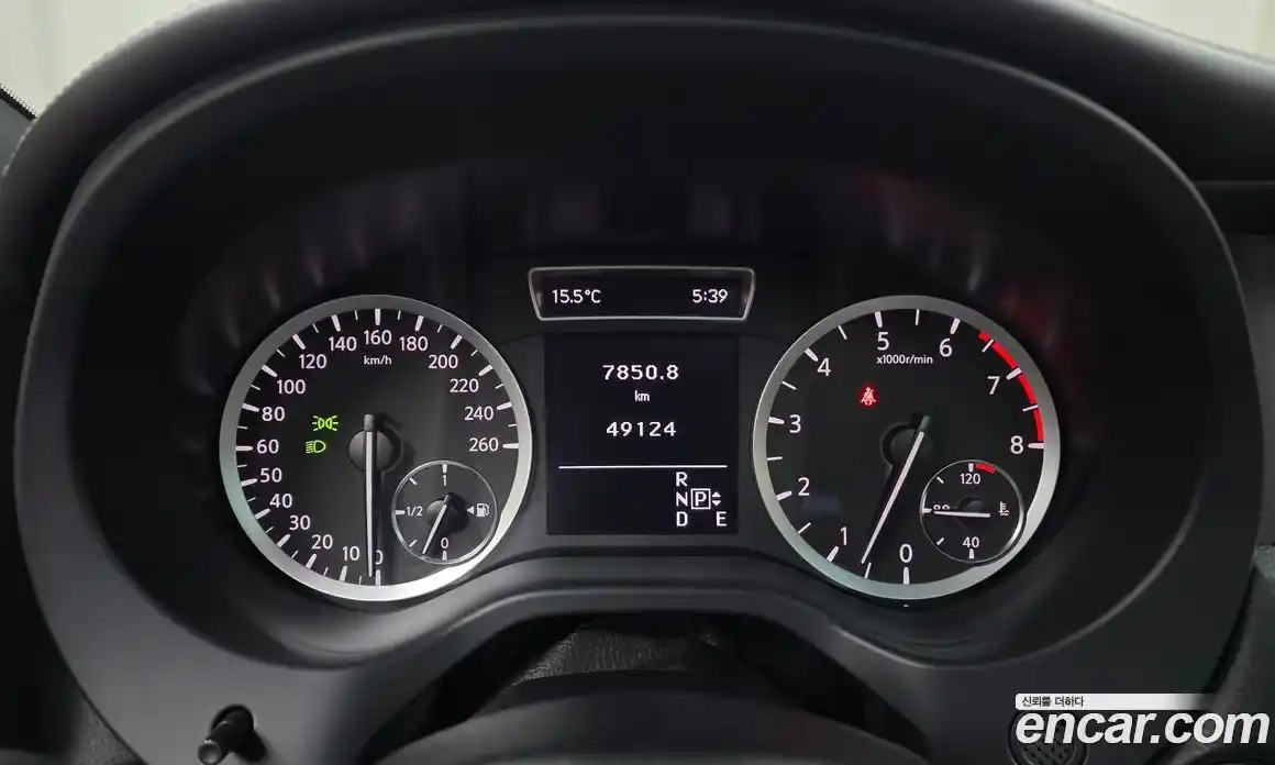 Infiniti Q30 2017 2.0 гидро, фото 8