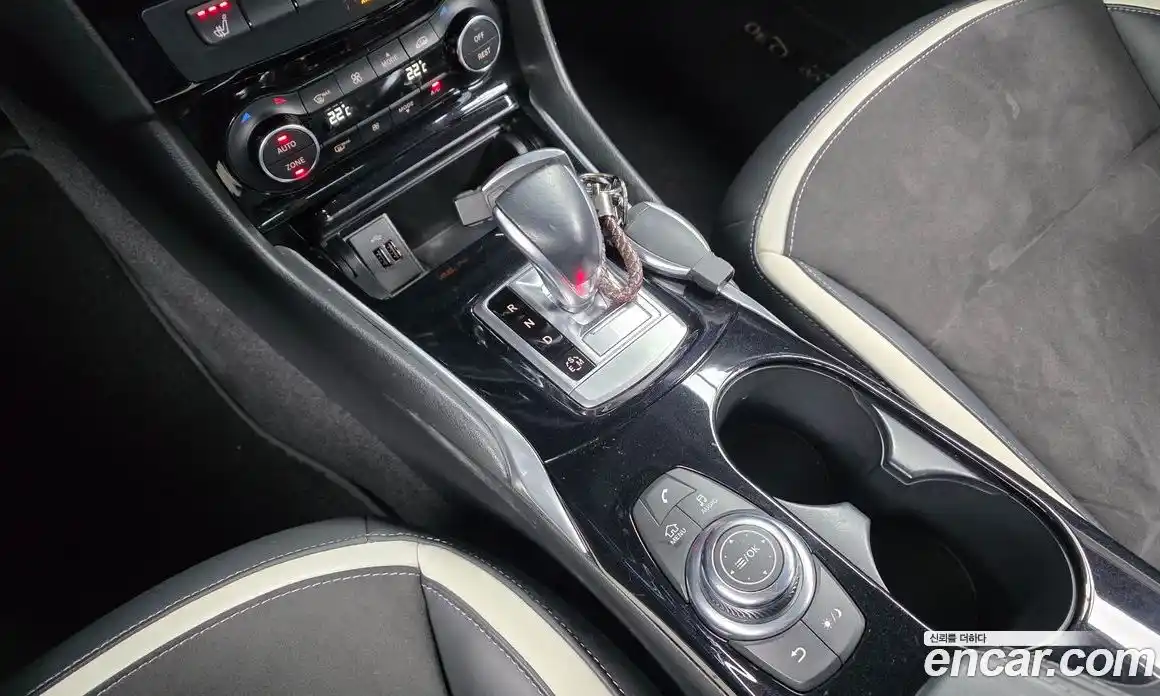 Infiniti Q30 2017 2.0 гидро, фото 9