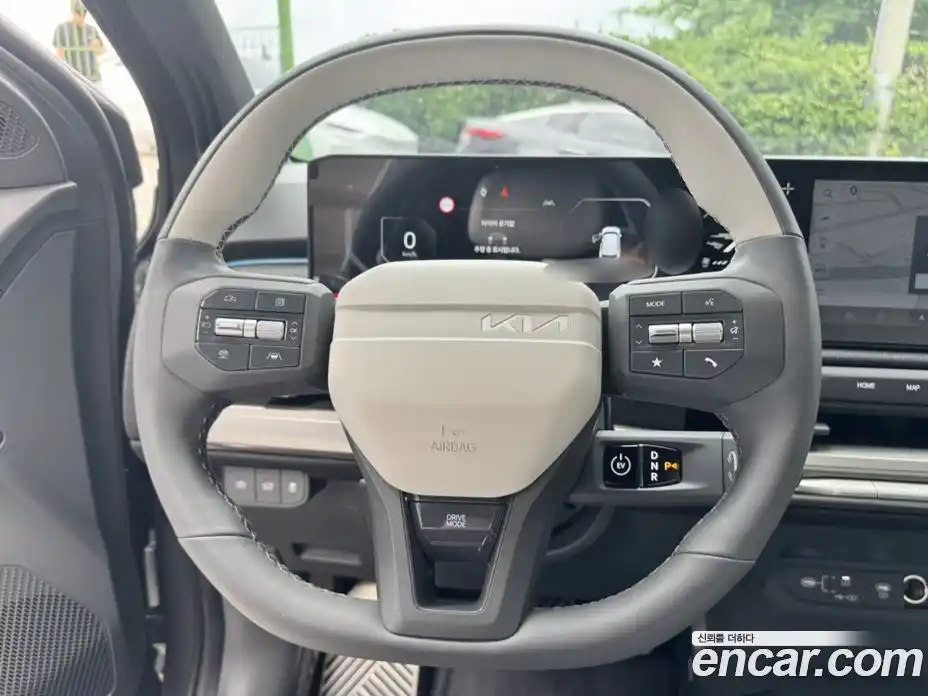Kia EV3 2024 0.2 автомат (гидро), фото 11