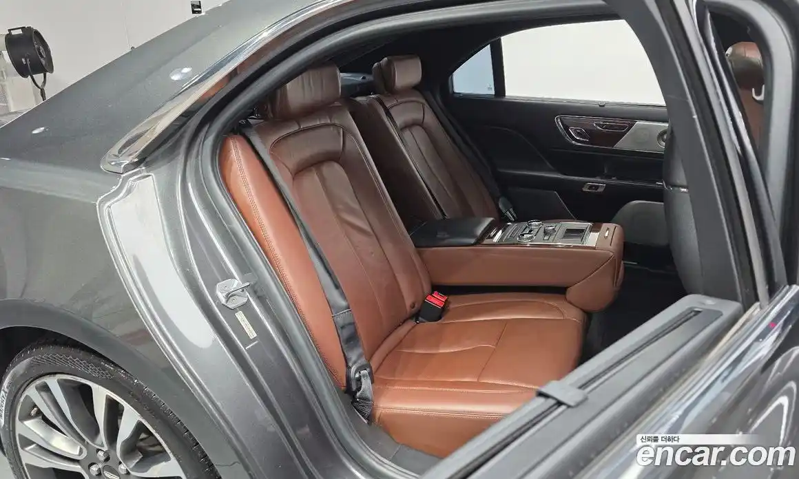 Lincoln Continental 2018 3.0 гидро, фото 12