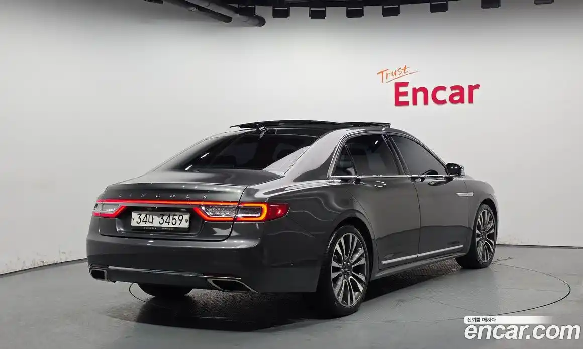 Lincoln Continental 2018 3.0 гидро, фото 2