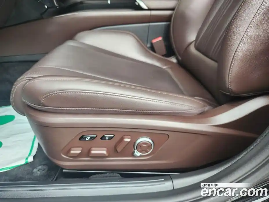 Hyundai Grandeur 2023 2.5 автомат (гидро), фото 10
