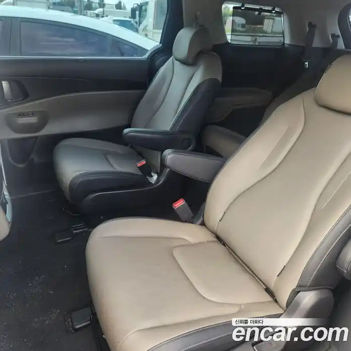 Kia Carnival 2024 3.5 автомат (гидро), фото 17