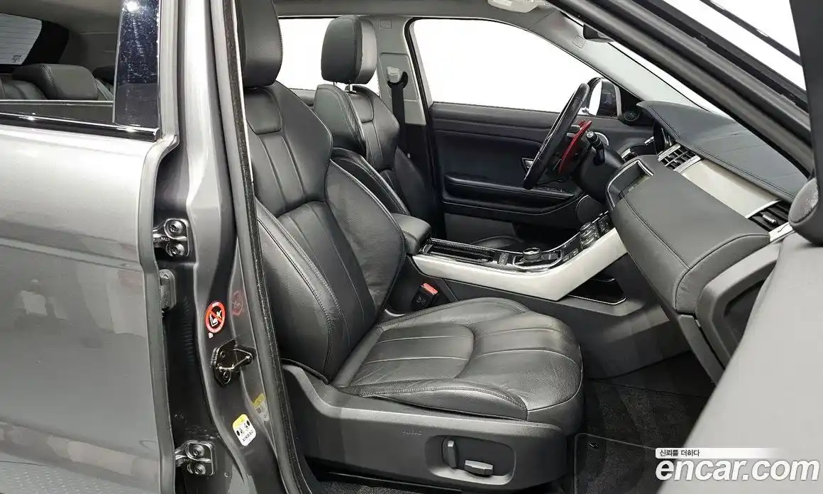 Land Rover Range Rover Evoque 2017 2.0 автомат (гидро), фото 11