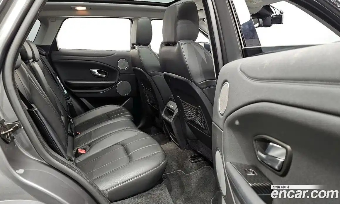 Land Rover Range Rover Evoque 2017 2.0 автомат (гидро), фото 12