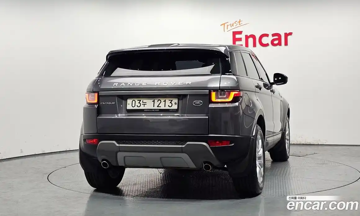 Land Rover Range Rover Evoque 2017 2.0 автомат (гидро), фото 4
