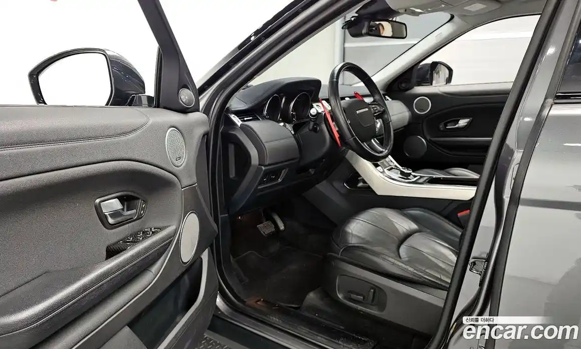 Land Rover Range Rover Evoque 2017 2.0 автомат (гидро), фото 10