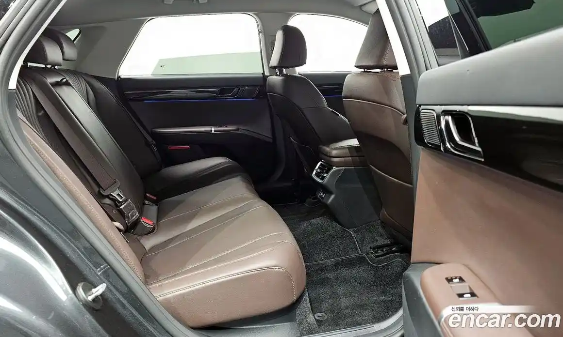Hyundai Grandeur 2023 2.5 автомат (гидро), фото 18